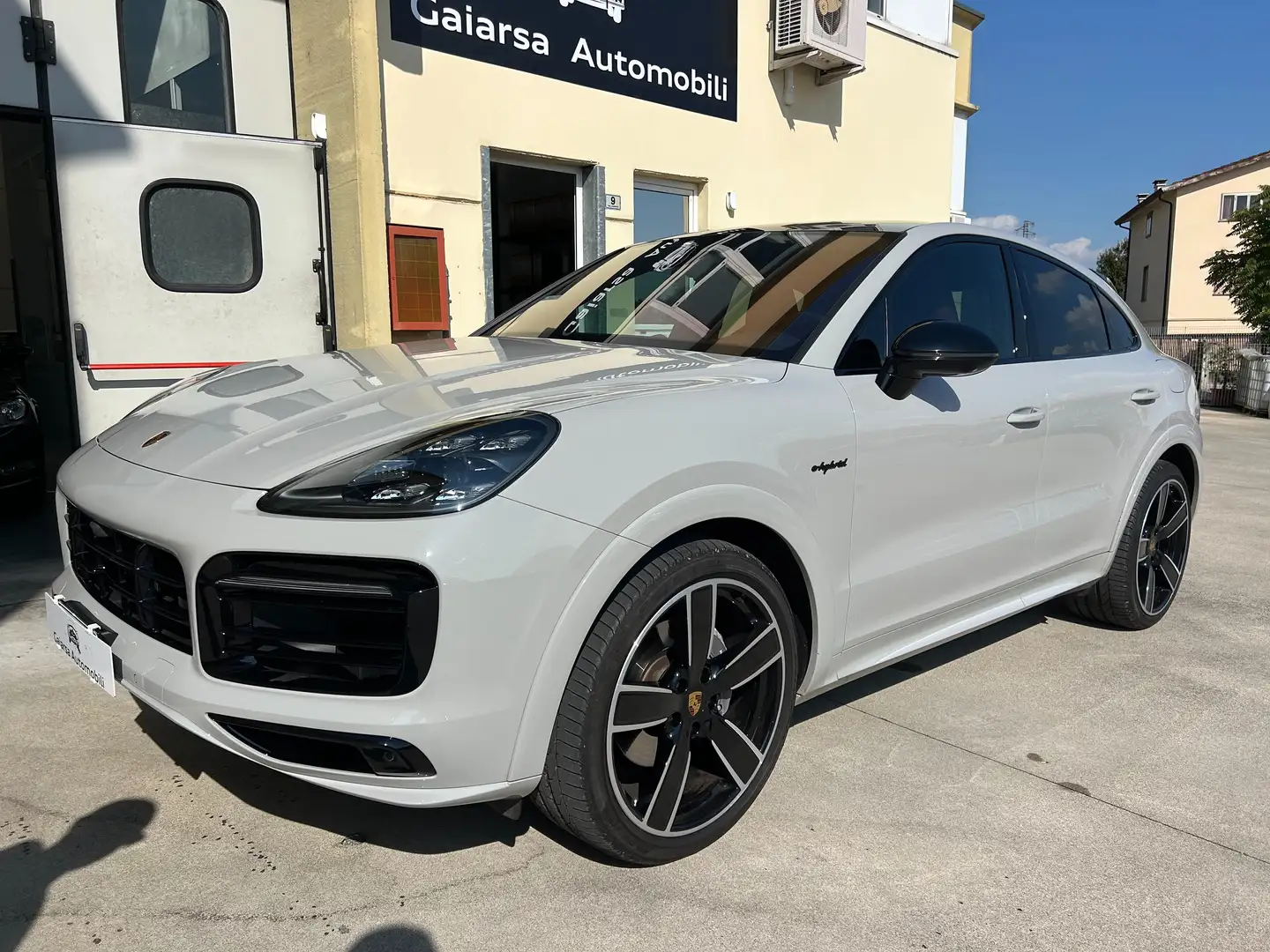 Porsche Cayenne Cayenne Coupe 3.0 e-hybrid tip Grigio - 1