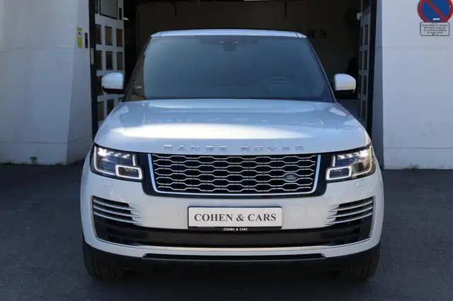 Land Rover Range Rover view 3