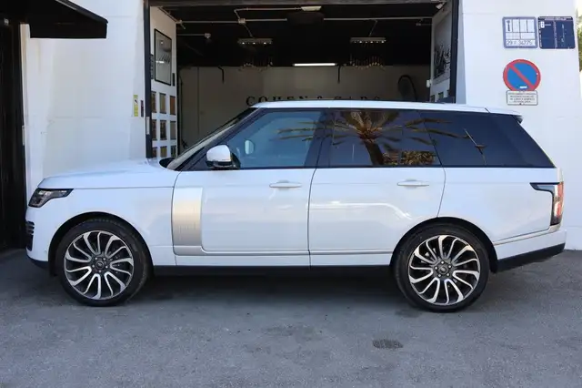 Land Rover Range Rover view 9