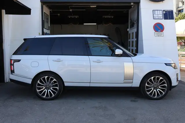 Land Rover Range Rover view 5