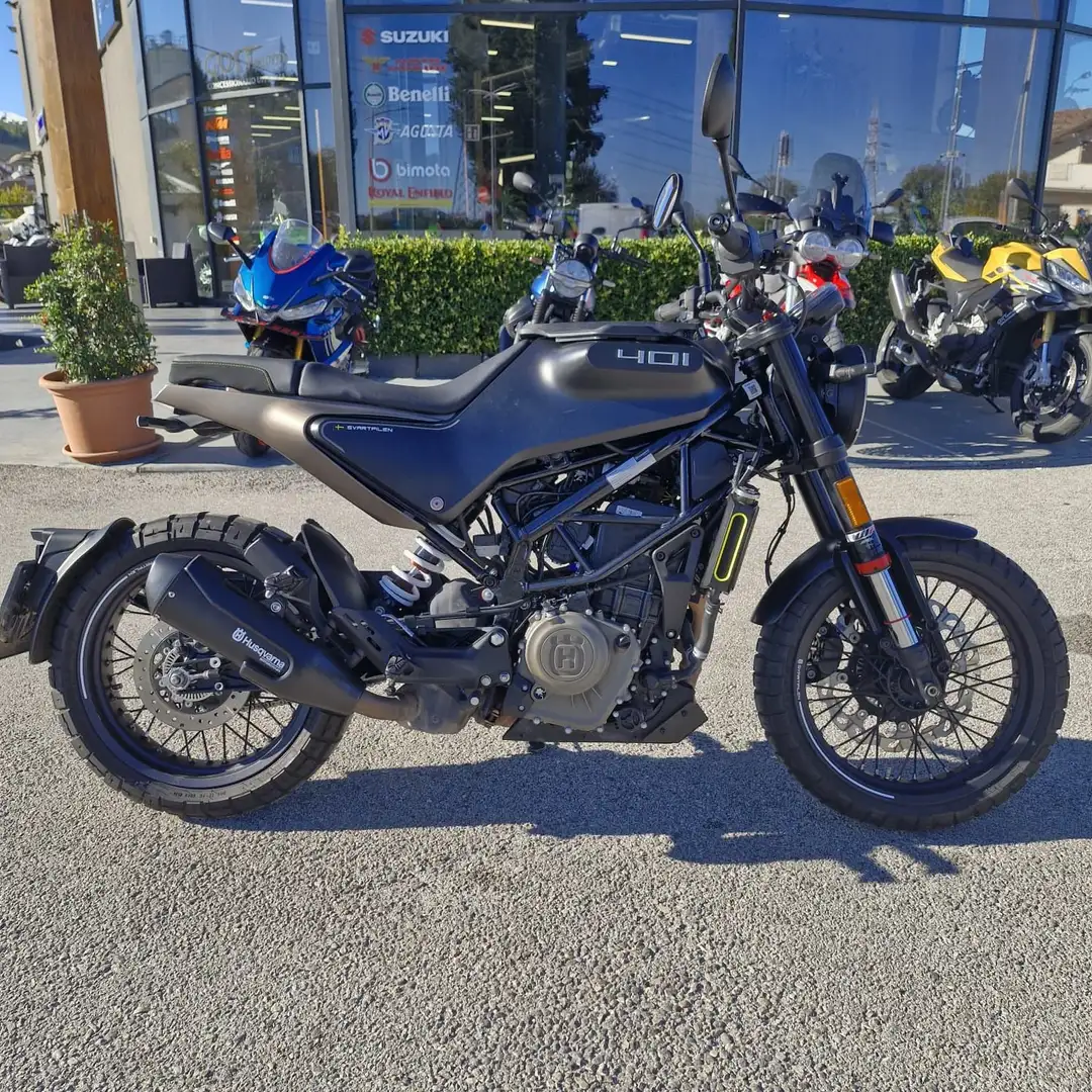 Husqvarna Svartpilen FB84127 - 1