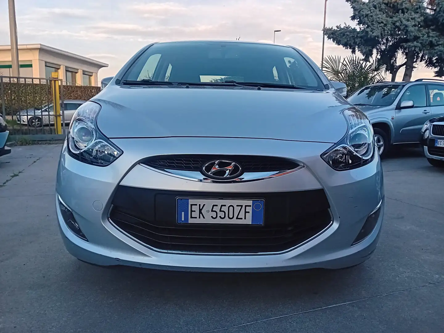 Hyundai iX20 ix20 1.4 Comfort Plateado - 1