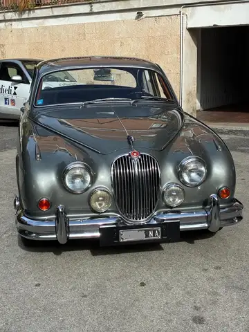 Jaguar MK II