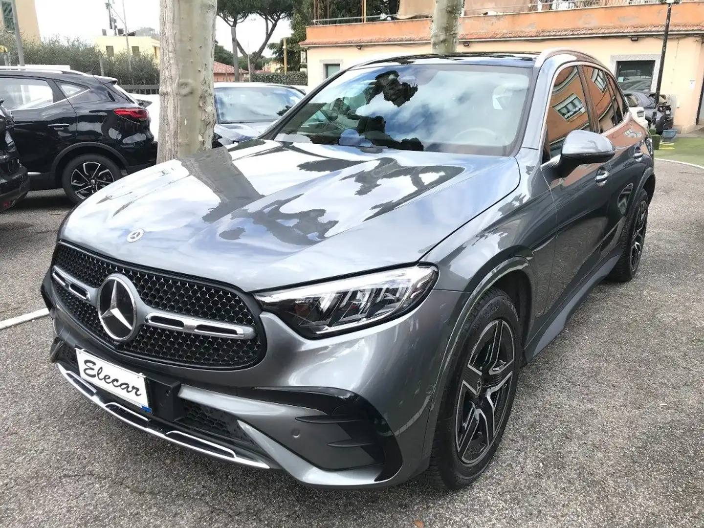 Mercedes-Benz GLC 220 d 4Matic Premium Grijs - 1