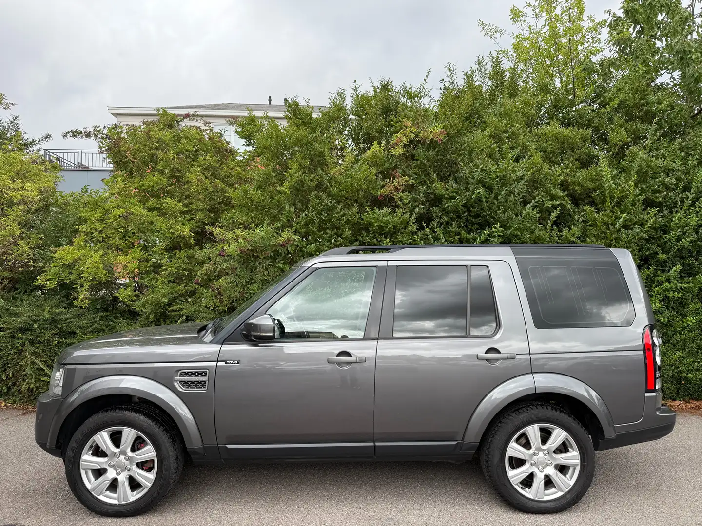 Land Rover Discovery Discovery 3.0 TDV6 SE+7 PLACES+NAVI+CAMERA+CUIR+E5 Gris - 2