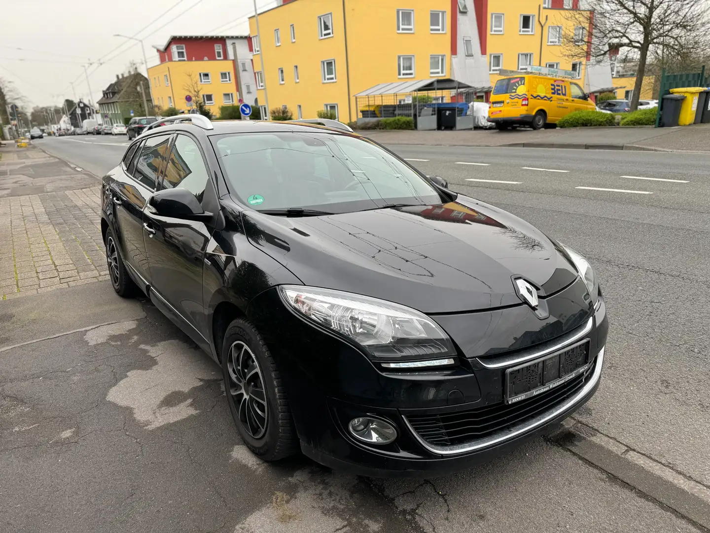 Renault Megane Grandtour BOSE Edition / Automatik / Leder / Navi Чорний - 1