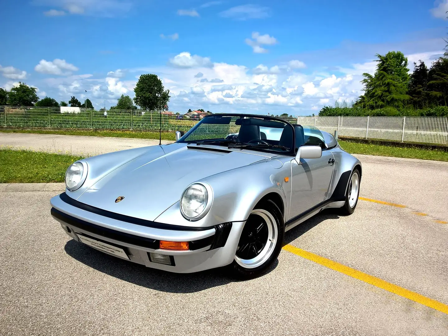 Porsche 911 3.2 SPEEDSTER TURBO-LOOK Argent - 2