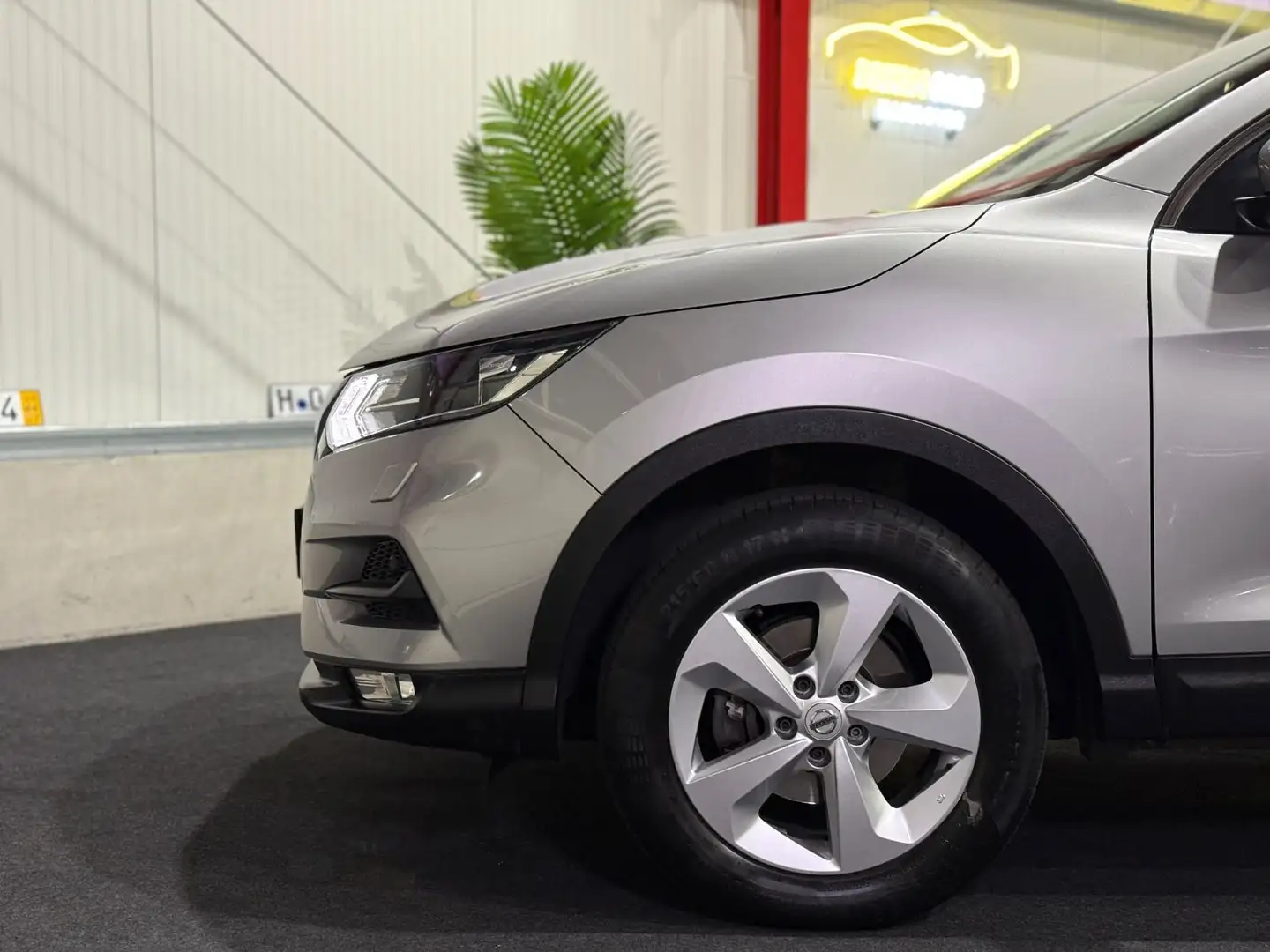 Nissan Qashqai Acenta*KAMERA*NAVI*SHZG*SPURHALTE*SPURHA Silber - 2