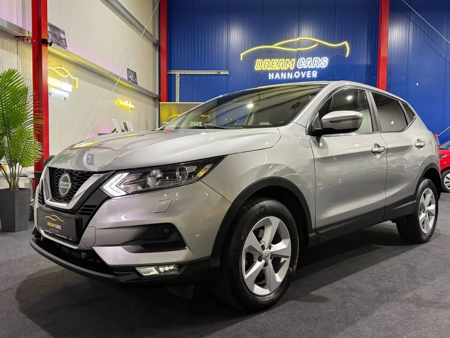 Nissan Qashqai Acenta*KAMERA*NAVI*SHZG*SPURHALTE*SPURHA Silber - 1