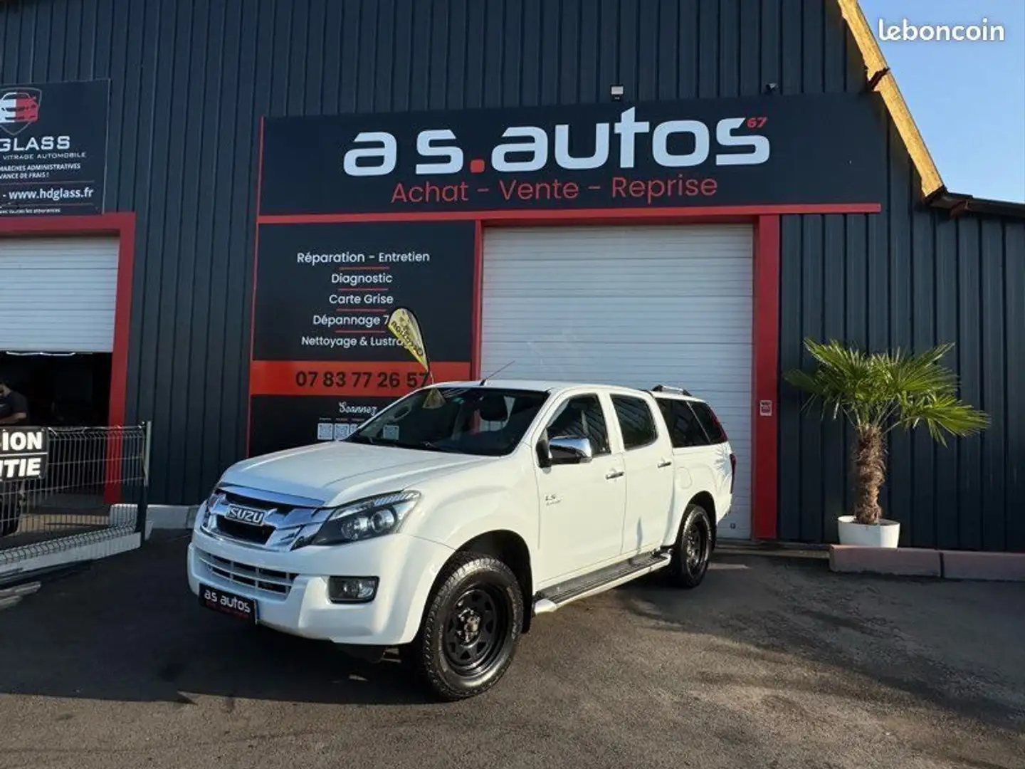 Isuzu D-Max D Max II 2.5 TDI 4wD Pickup approfondi 163 cv Boît Blanc - 1
