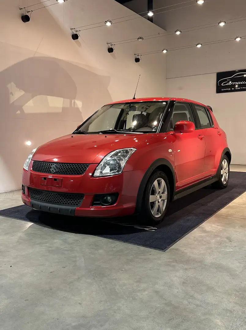 Suzuki Swift 1.3 A-M-T Comfort Redblack Rood - 2