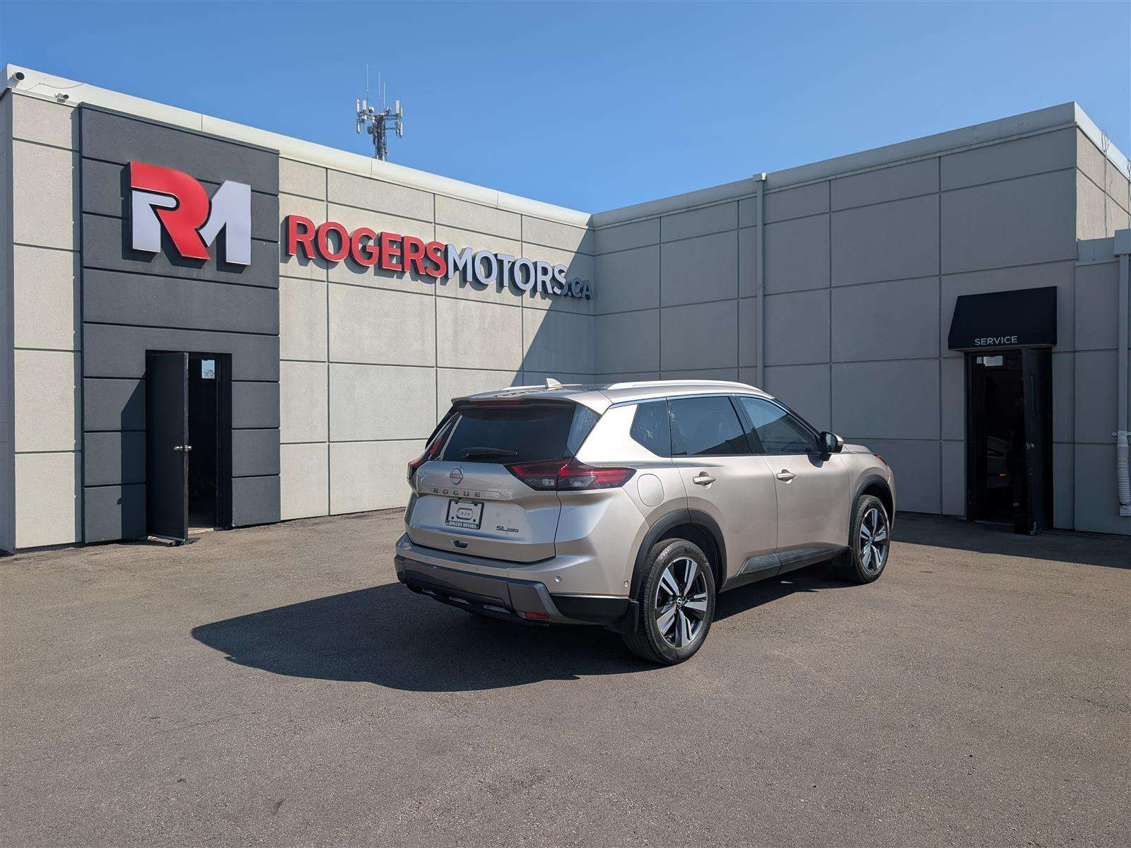 2024 Nissan Rogue SL AWD - PANO ROOF - NAVI - TECH FEATS — снимка 1