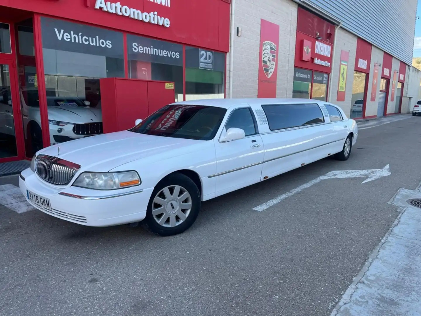 Lincoln Navigator L V8 - 1