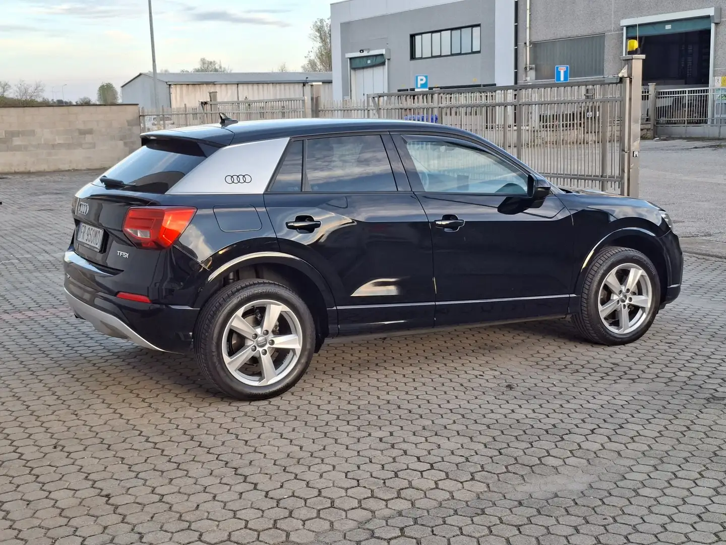 Audi Q2 1.4 tfsi S line edition s-tronic *PREZZO REALE* Noir - 2