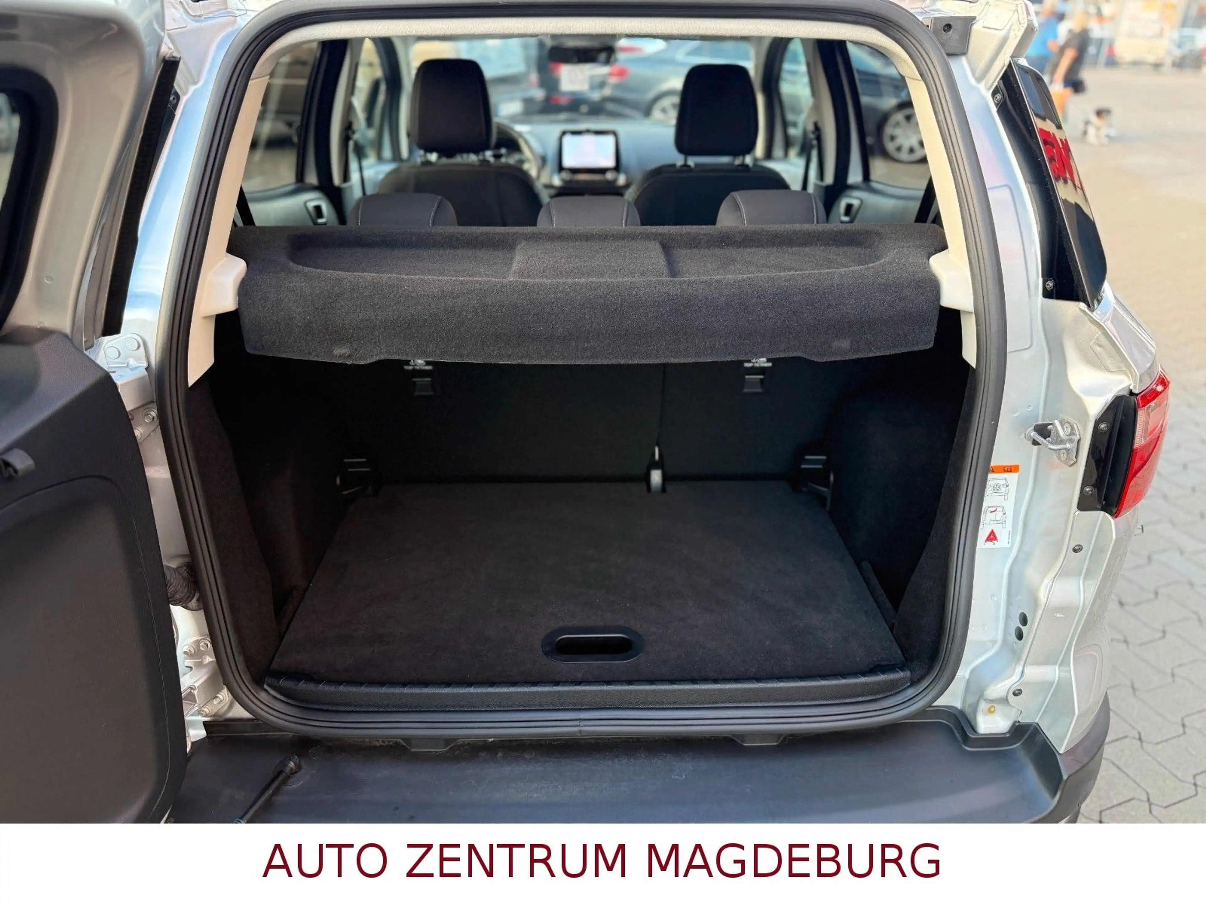 Ford EcoSport Cool & Connect *2.HAND*NAVI*TEMPOMAT* — photo 9