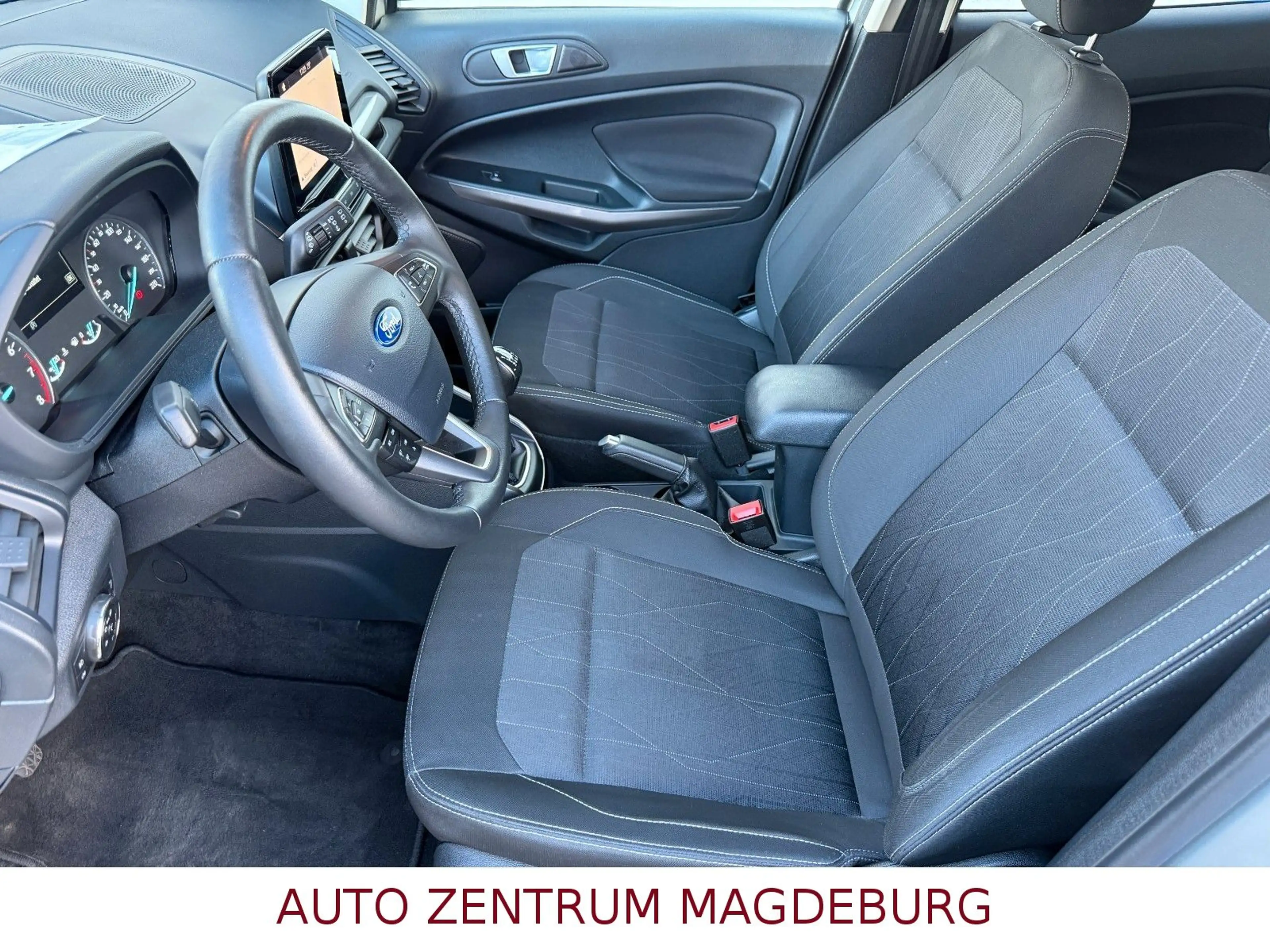 Ford EcoSport Cool & Connect *2.HAND*NAVI*TEMPOMAT* — photo 11