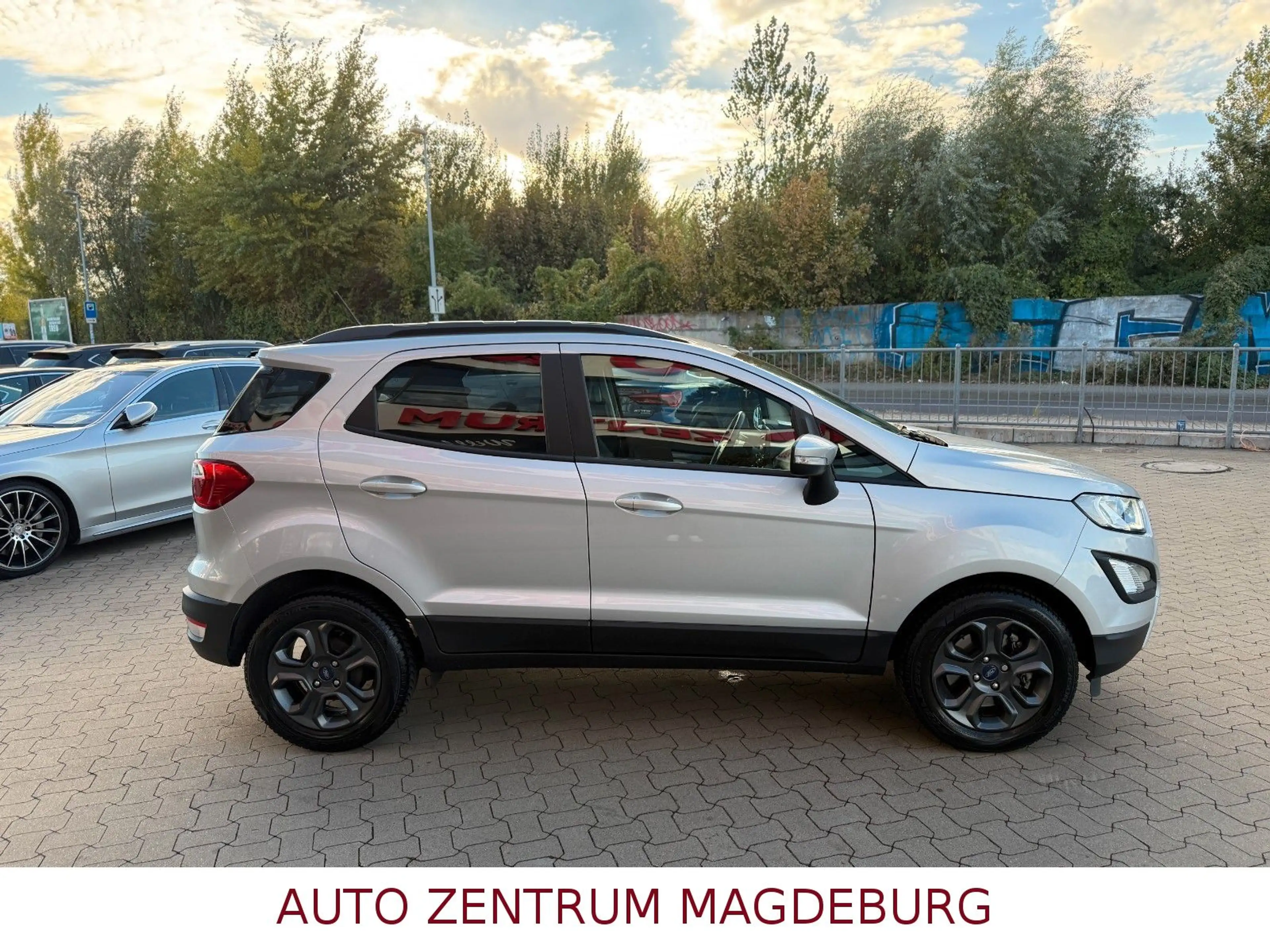 Ford EcoSport Cool & Connect *2.HAND*NAVI*TEMPOMAT* — photo 5