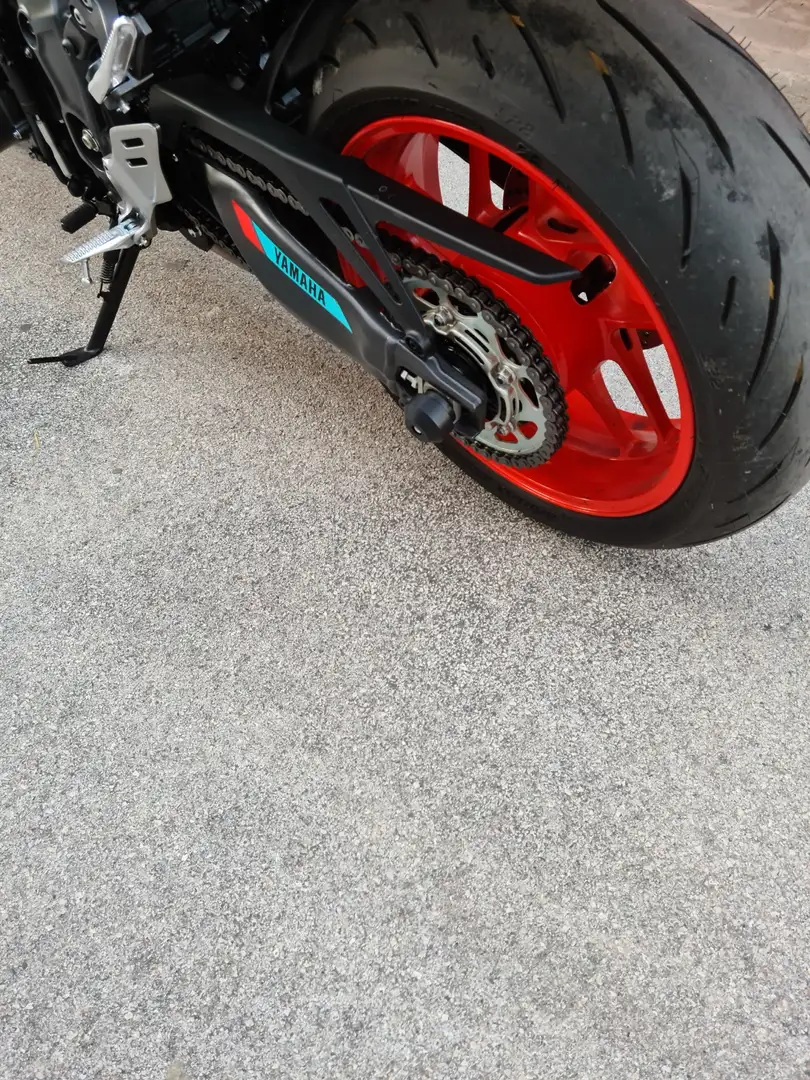 Yamaha MT-09 - 2