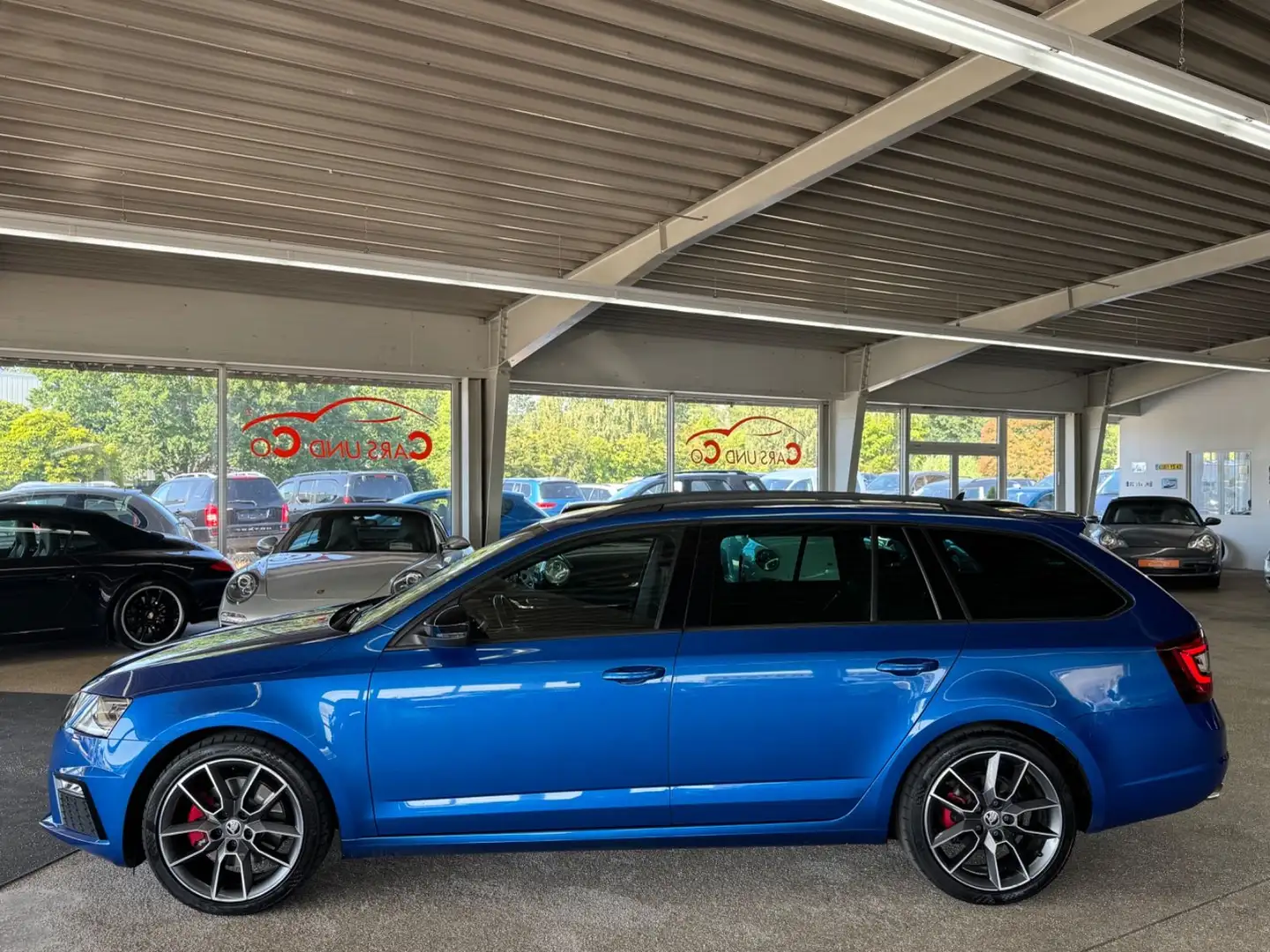 Skoda Octavia 2.0 TDI Combi RS 4x4 DSG *SHZ*NAV*LED*RK Blau - 2