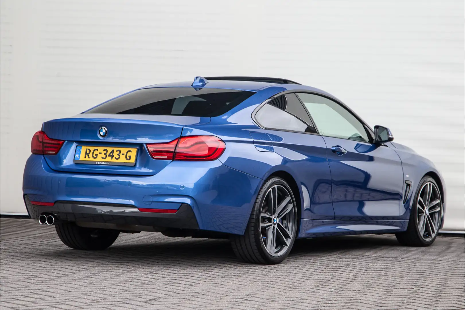 BMW 420 4-serie Coupé 420i High Executive M-Sport, Pano, L Blauw - 2