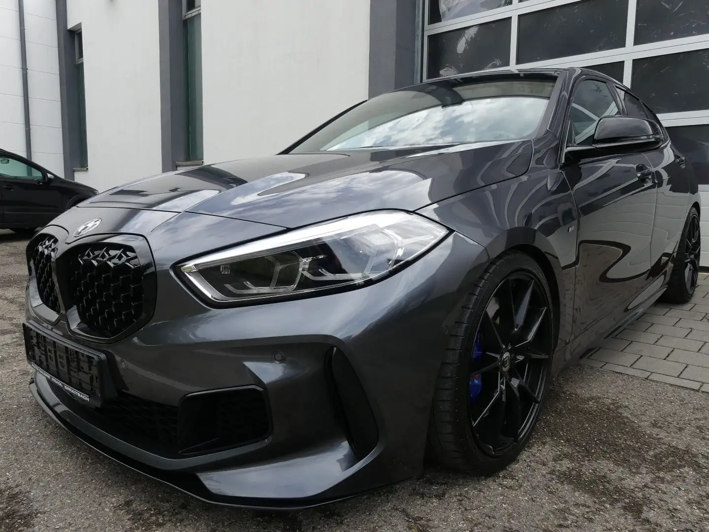 BMW 135 i xDrive M-Sitze/Pano/H&K/Kamera/Virtual Grigio - 1