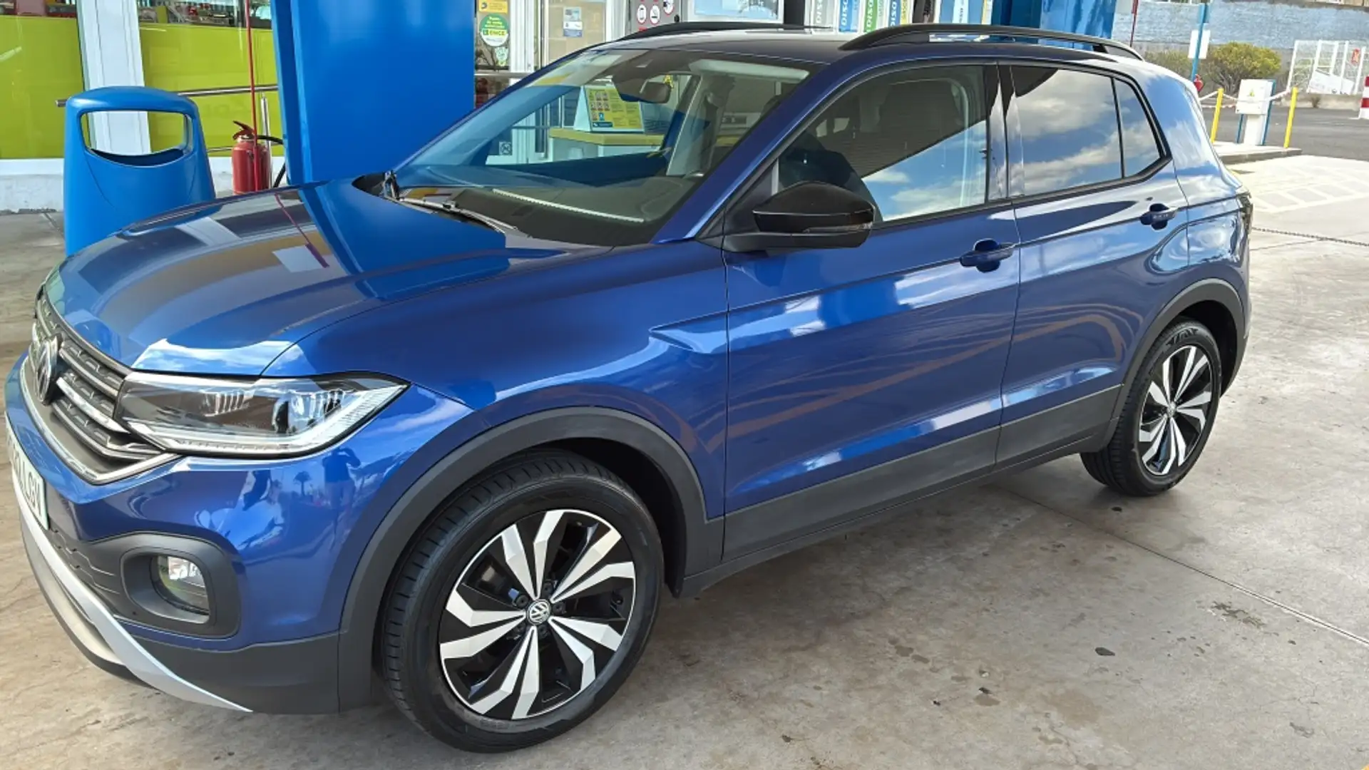 Volkswagen T-Cross 1.0 TSI Edition Azul - 1