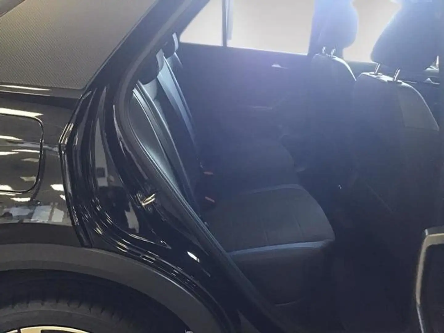 Volkswagen T-Roc 1.0 TSI Dark Line 85kW Negro - 2