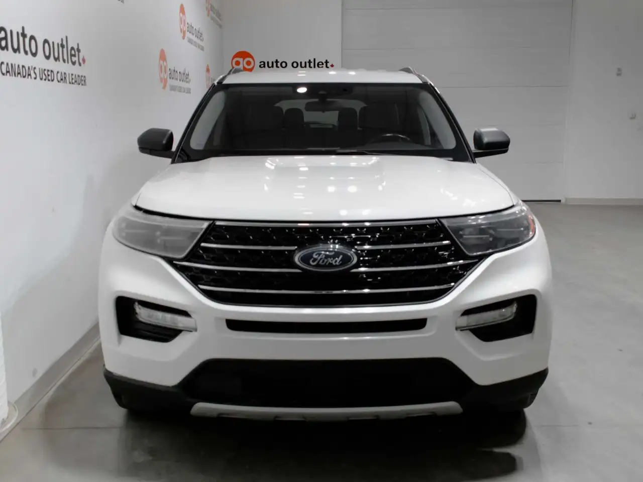 Ford Explorer снимка Ford Explorer