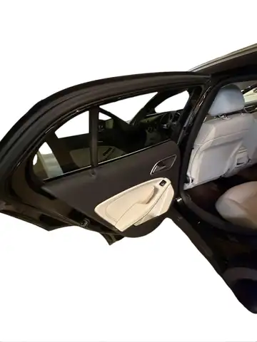Mercedes-Benz Gla view 10