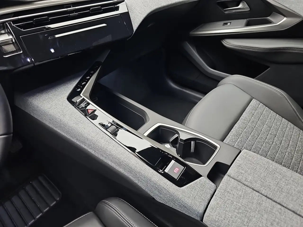 Peugeot 3008 2026 — фото 13