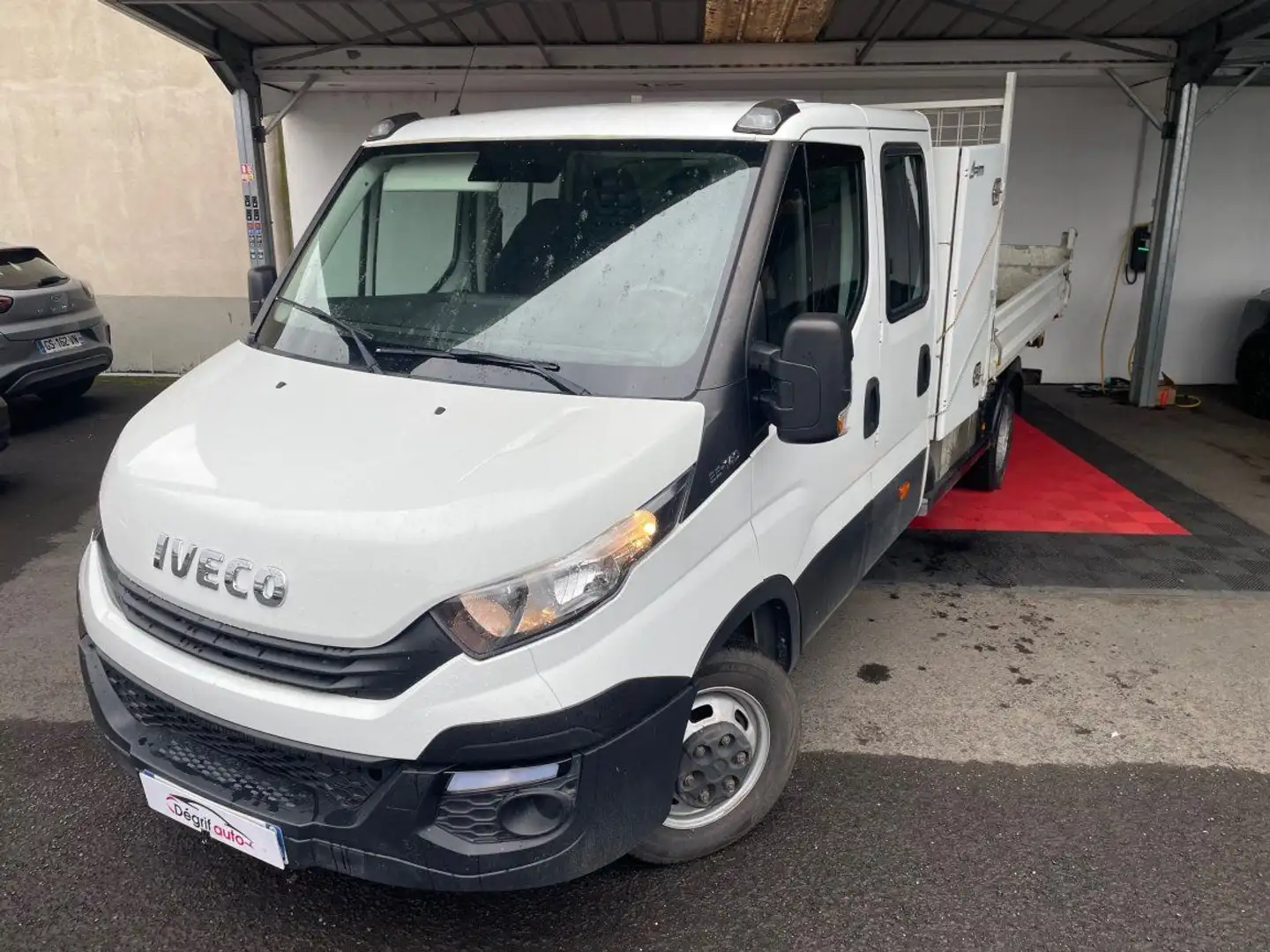 Iveco Daily CHASSIS DBLE CABINE CHASSIS DBLE CAB 35 S 14 EMP 3750 QUAD-LEAF BVM6 Weiß - 2