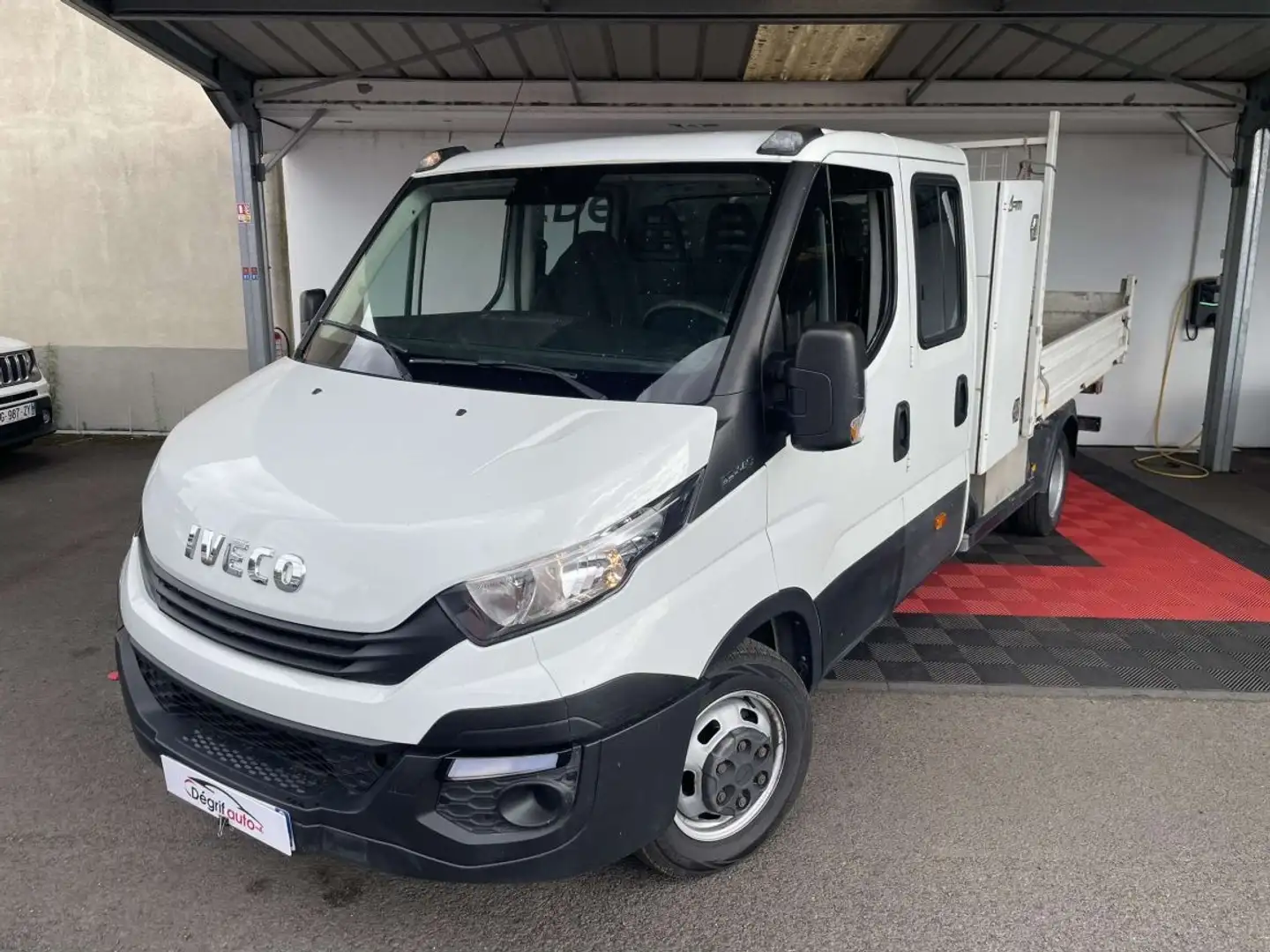 Iveco Daily CHASSIS DBLE CABINE CHASSIS DBLE CAB 35 S 14 EMP 3750 QUAD-LEAF BVM6 Weiß - 1