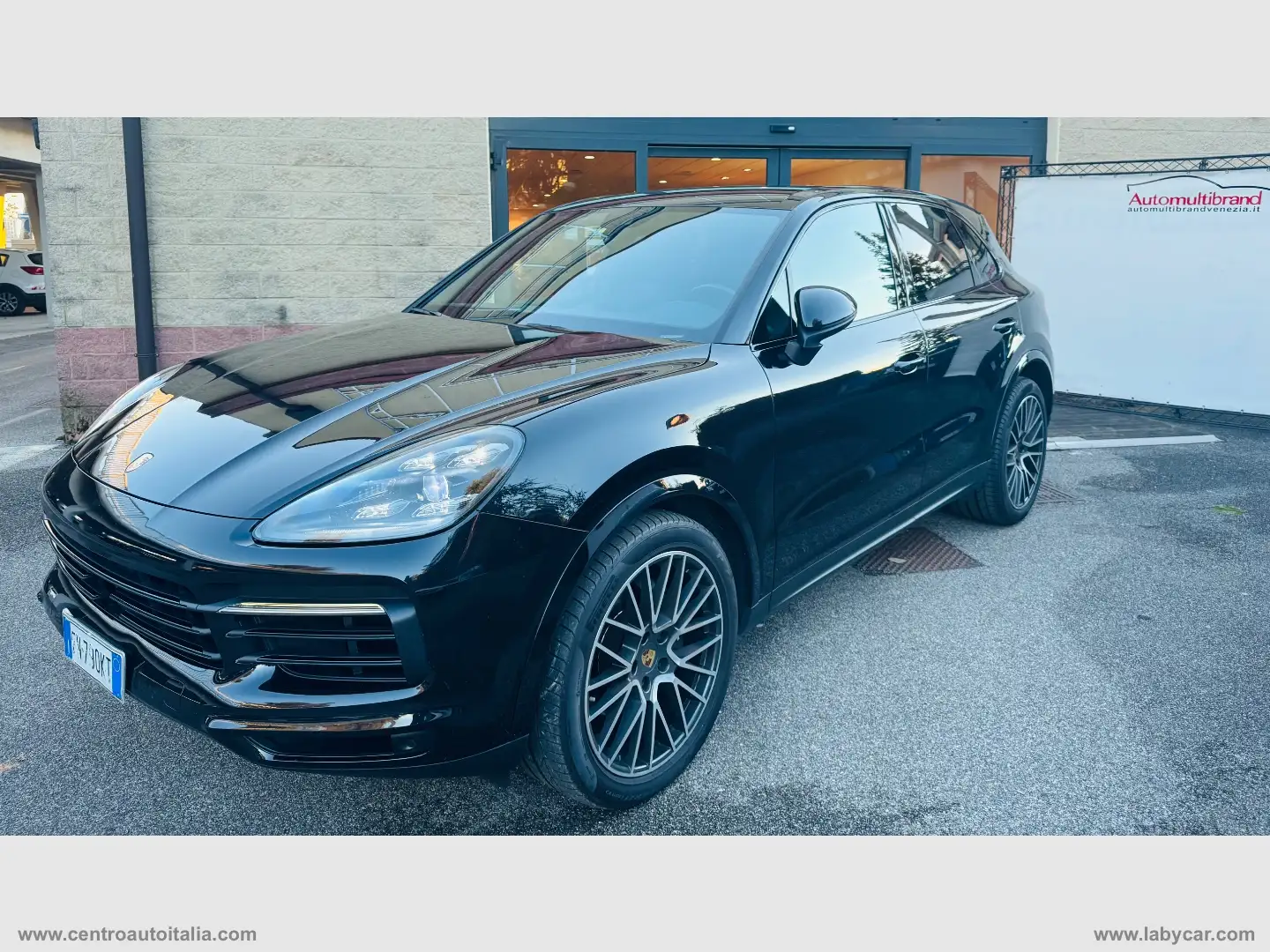 Porsche Cayenne 3.0 V6 Nero - 1