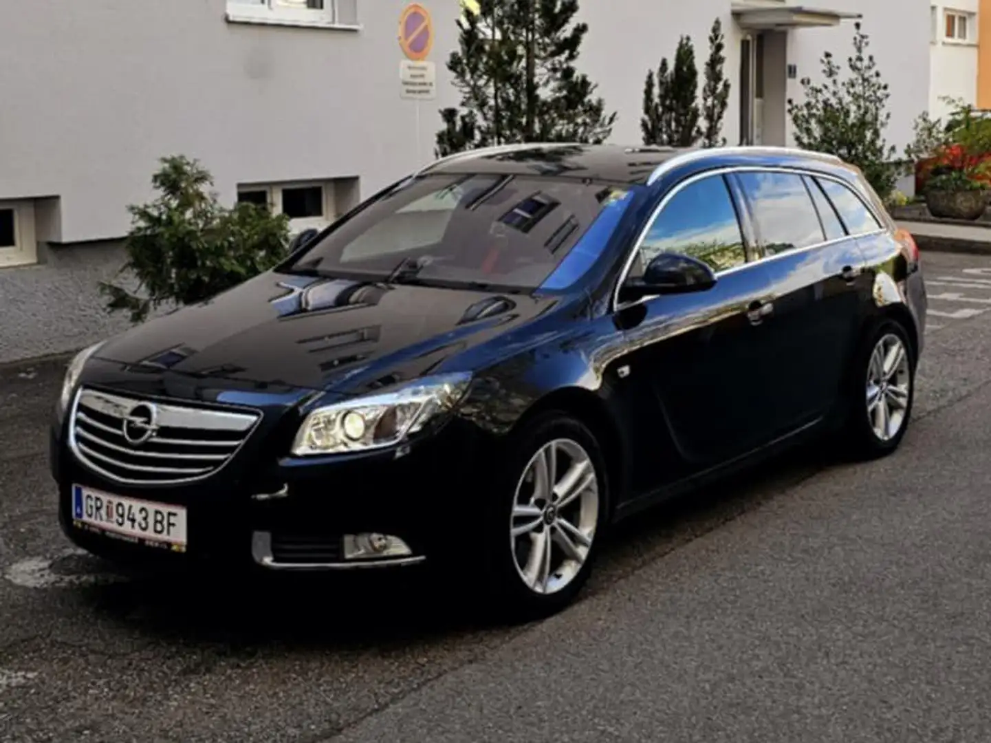 Opel Insignia Insignia Sports Tourer SW Schwarz - 2