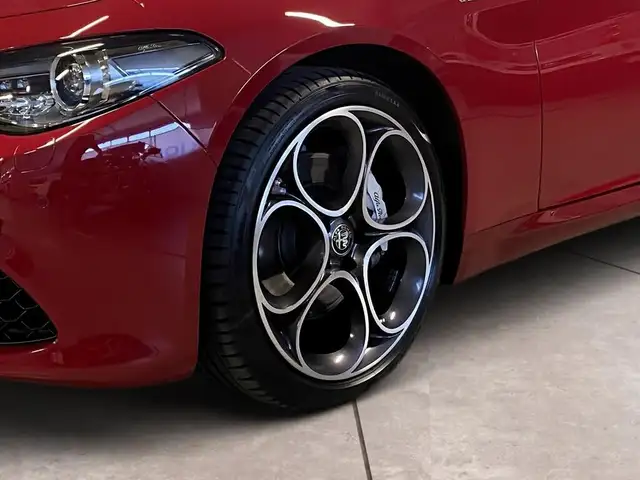 Alfa Romeo Giulia view 15