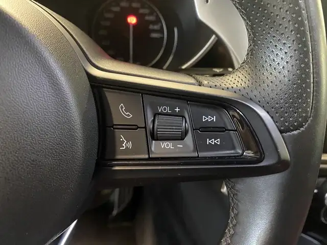 Alfa Romeo Giulia view 18