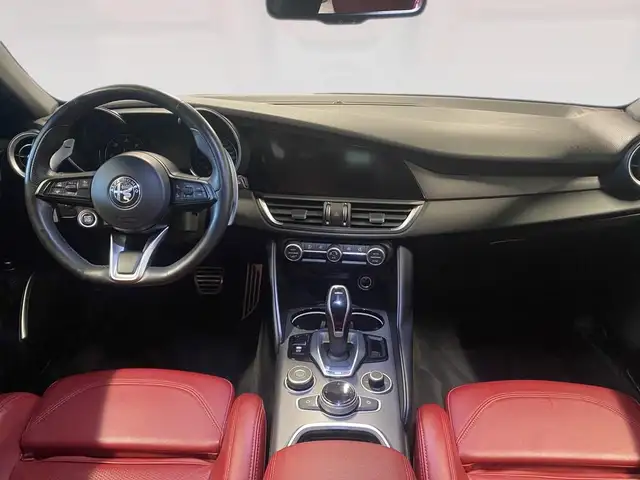 Alfa Romeo Giulia view 6