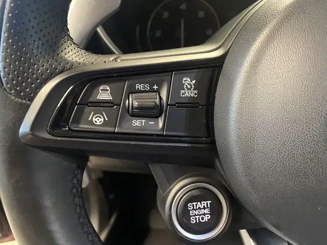 Alfa Romeo Giulia view 17