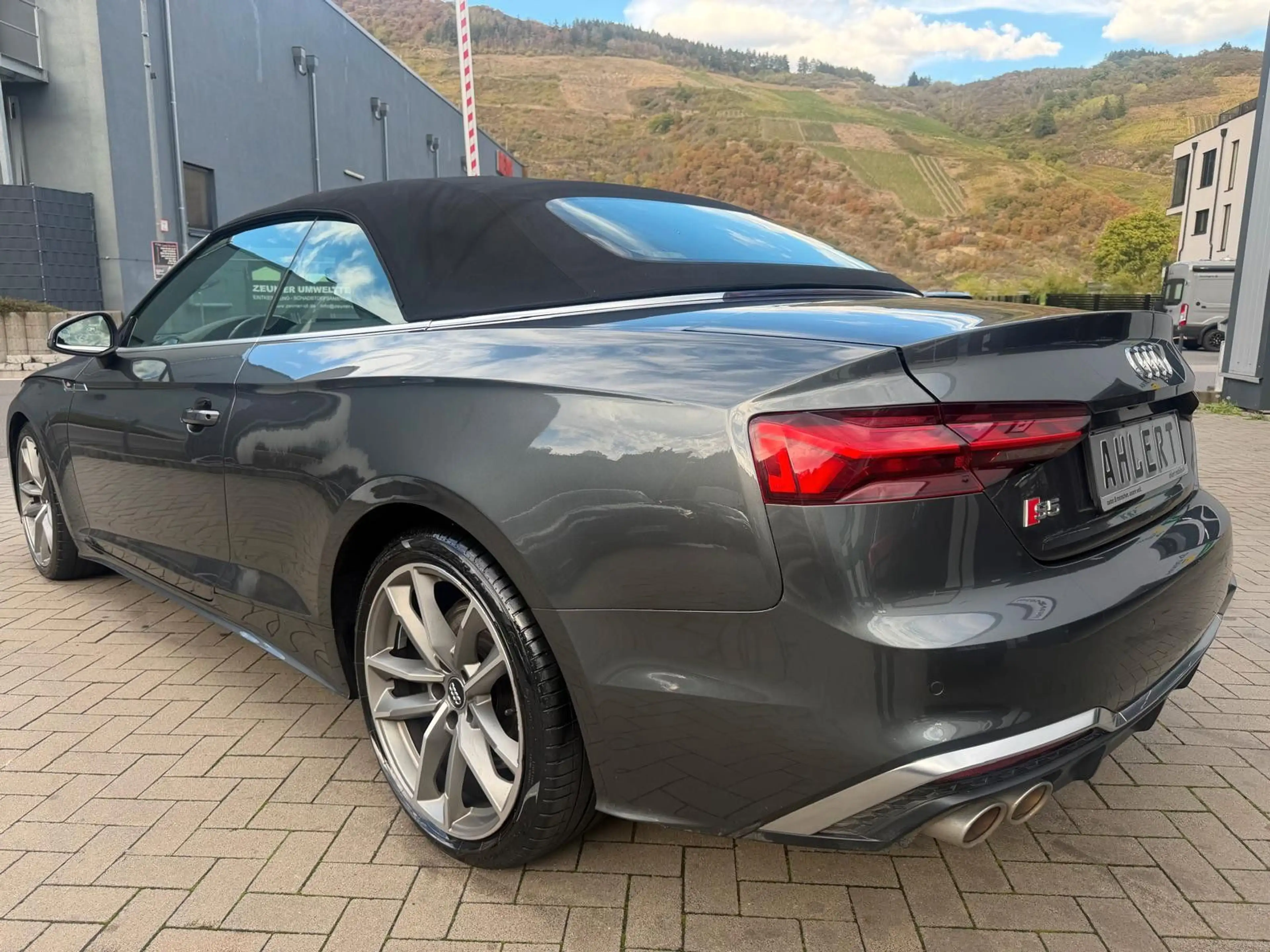 Audi S5 Cabriolet 3.0 TFSI quattro S Line — photo 10