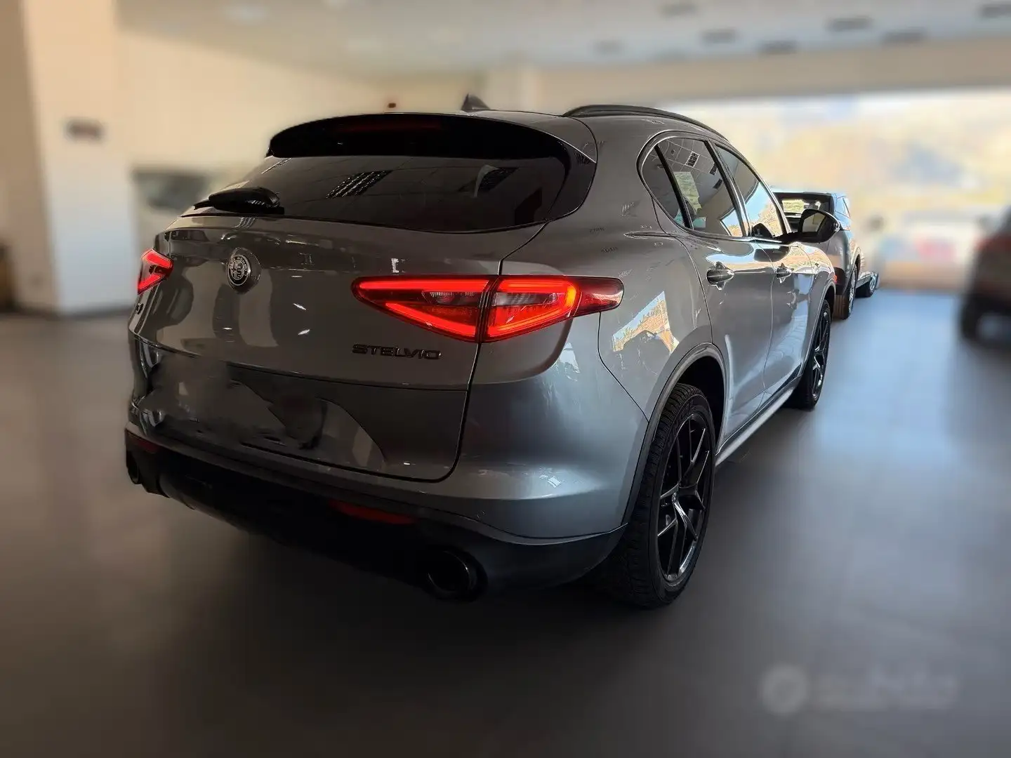 Alfa Romeo Stelvio Stelvio 2.2 Diesel 16V AT8 Q4 B-Tech Silber - 2