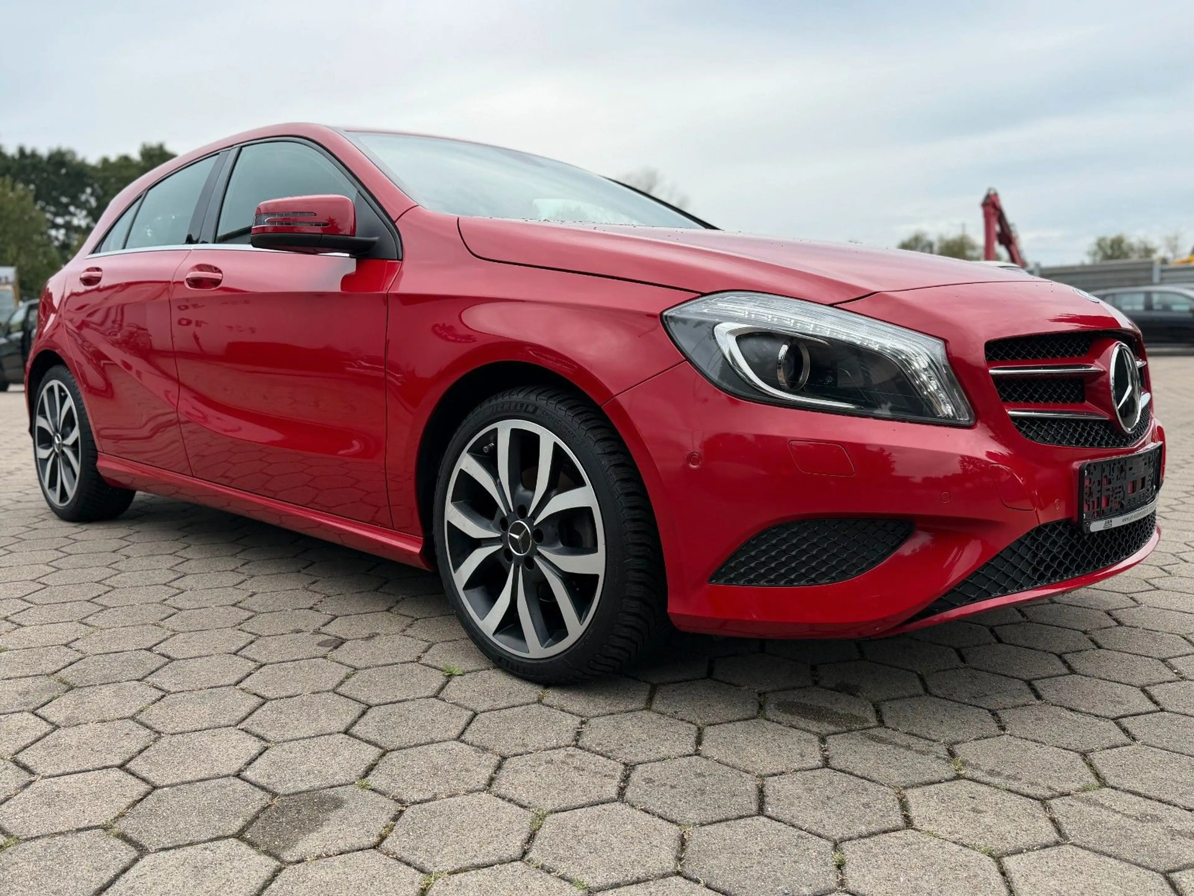 Mercedes-Benz A 180 Style  Xenon Kamera SHZ  2.Hand S-Heft — photo 9