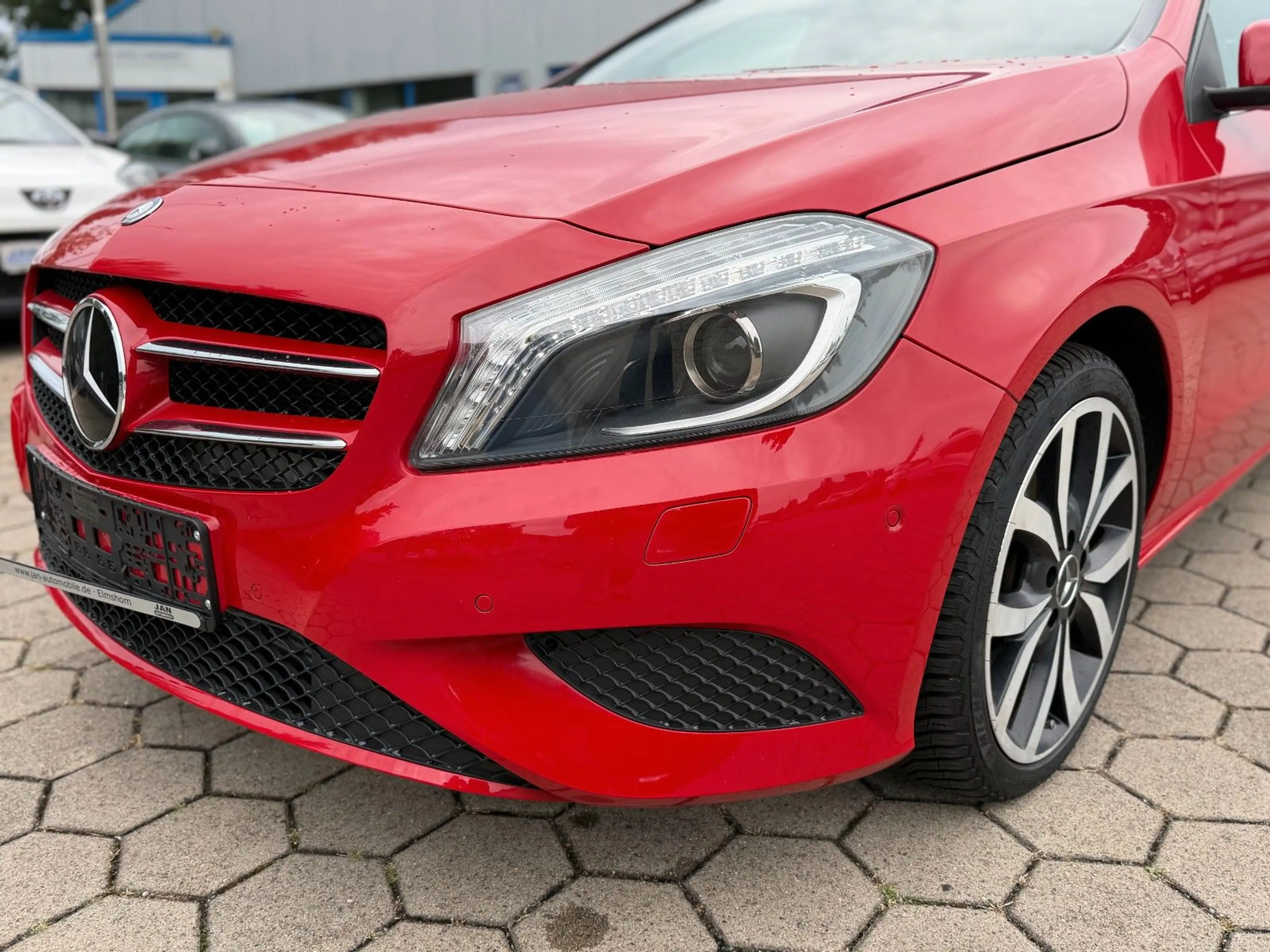 Mercedes-Benz A 180 Style  Xenon Kamera SHZ  2.Hand S-Heft — photo 3