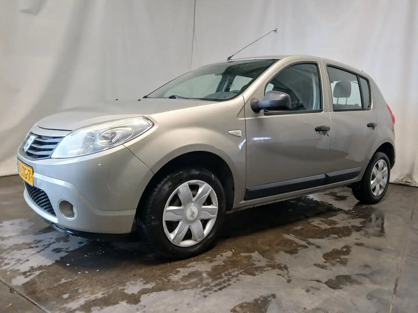 Dacia Sandero 1.2 Ambiance - Airco - Schade Grijs - 2