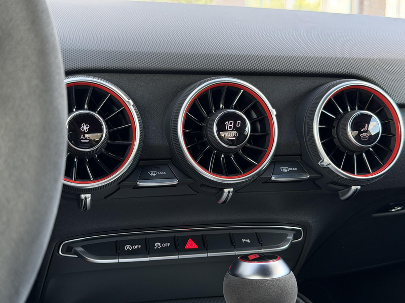 Audi TT RS Coupé 2.5 TFSI QUATTRO DAZA | 1E EIGENAAR | RS-DES — photo 31