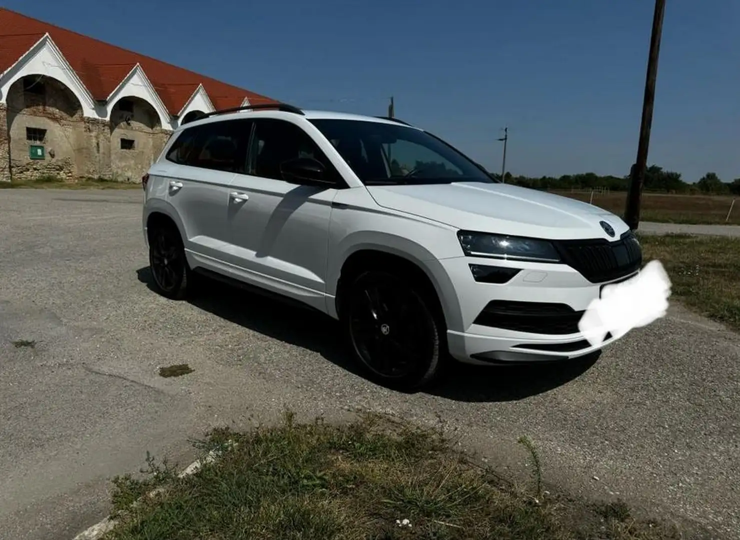 Skoda Karoq Karoq 1,5 TSI Sportline Sportline Weiß - 1