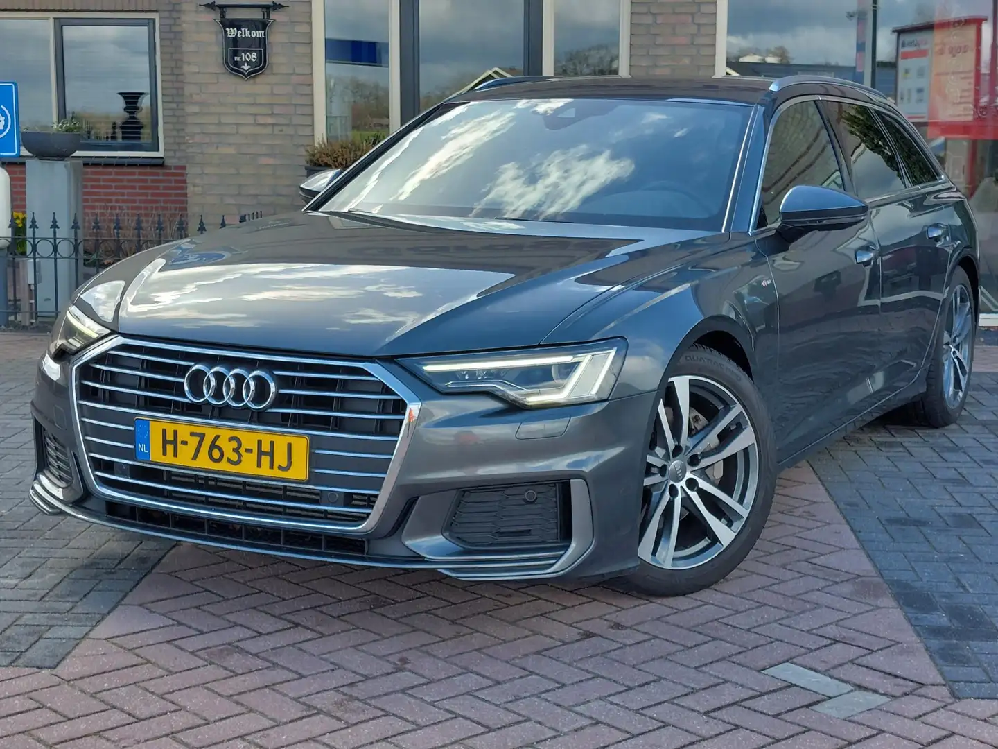 Audi A6 Avant 45 TFSI 245pk Sport S-line | BTW | NAP | Tre Grijs - 1