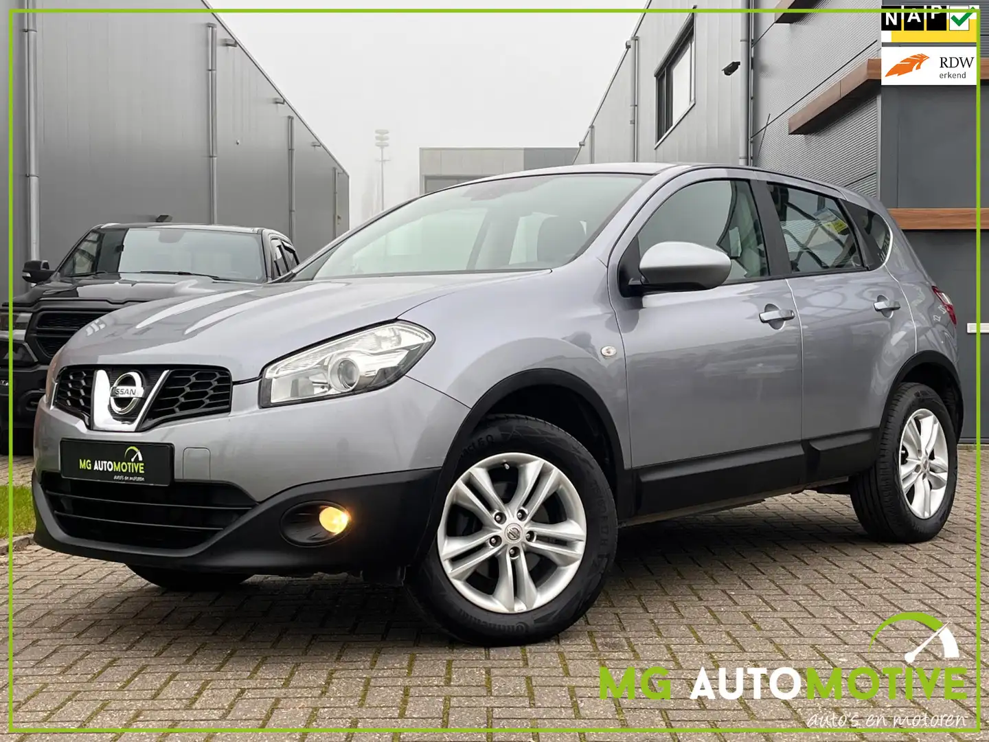 Nissan Qashqai 2.0 Acenta | Climate | Navi | PDC | Bull bar | sid Grijs - 1