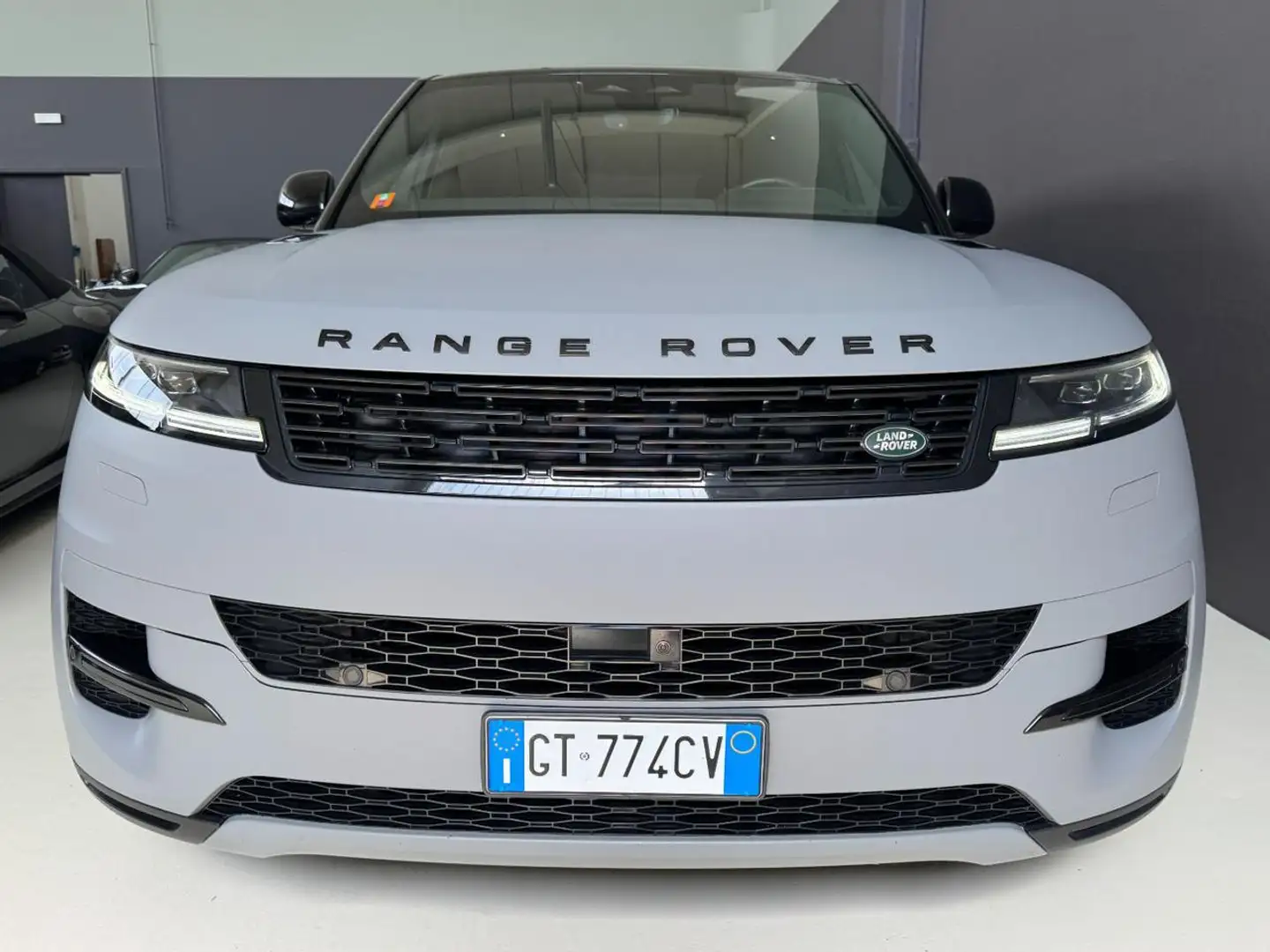 Land Rover Range Rover Sport 3.0D l6 249 CV BLACK EDITION   AUTOCARRO Grigio - 2