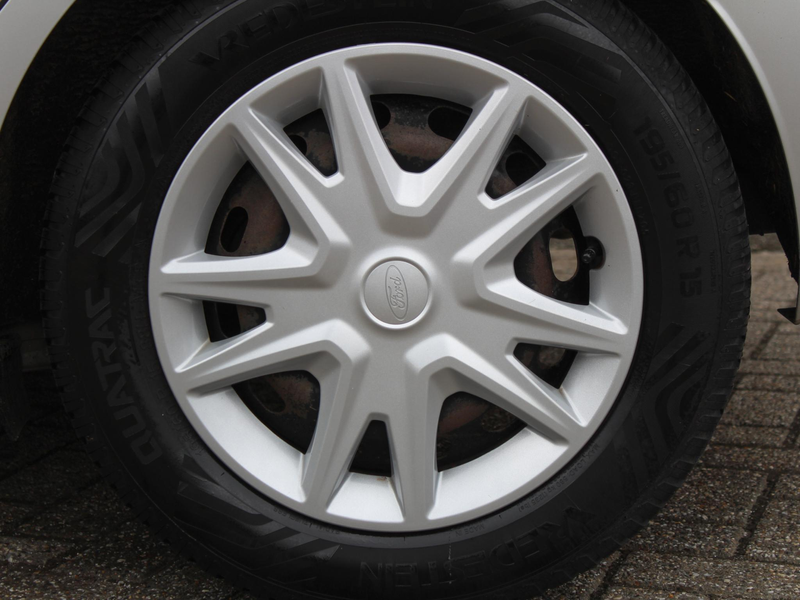 Ford Fiesta 1.1 Trend | Airco | Cruise | All Season banden — photo 13