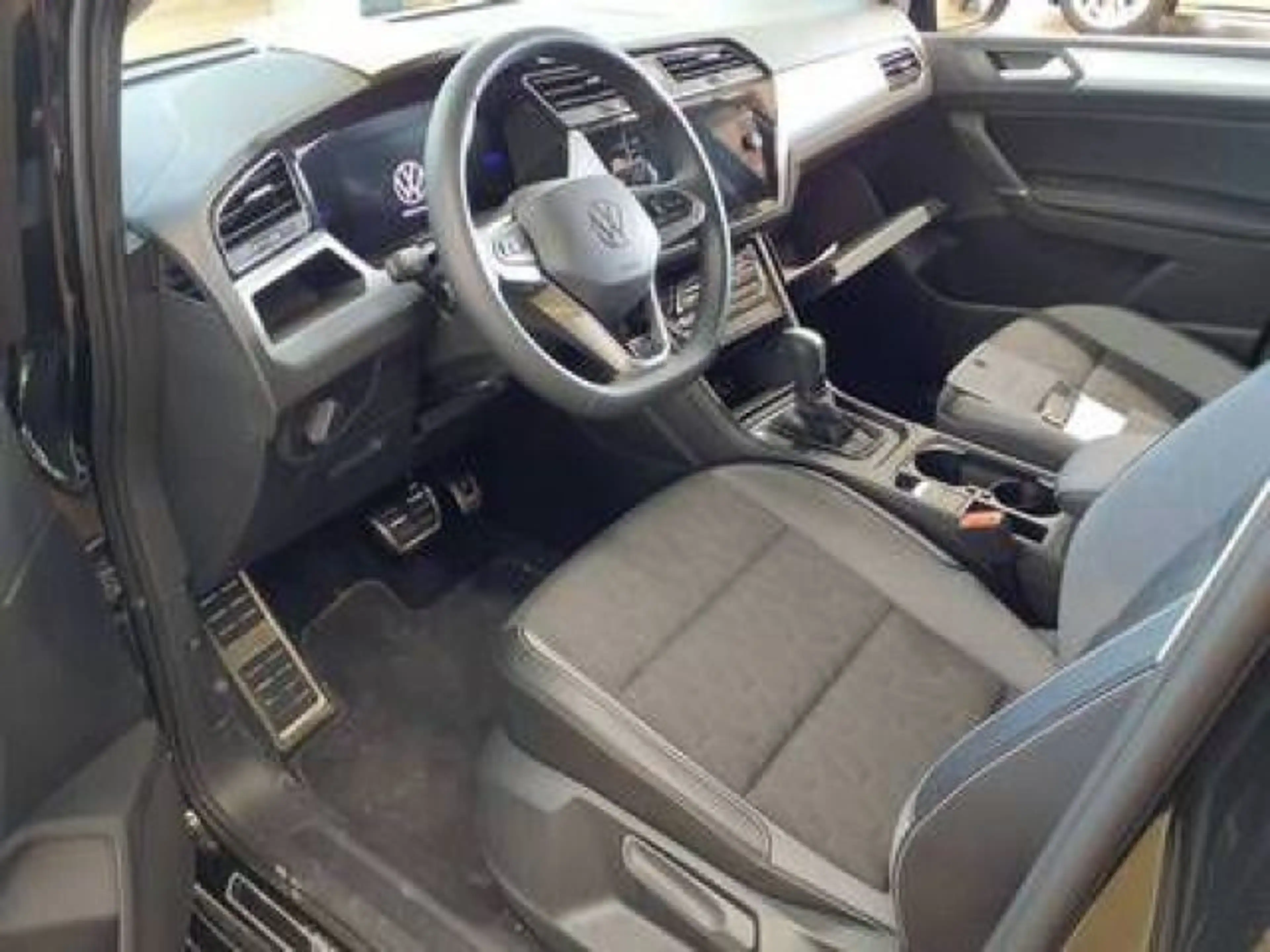Volkswagen Touran 2.0 TDI DSG GOAL AHK NAVI IQ.LIGHT SITZHZ — photo 4